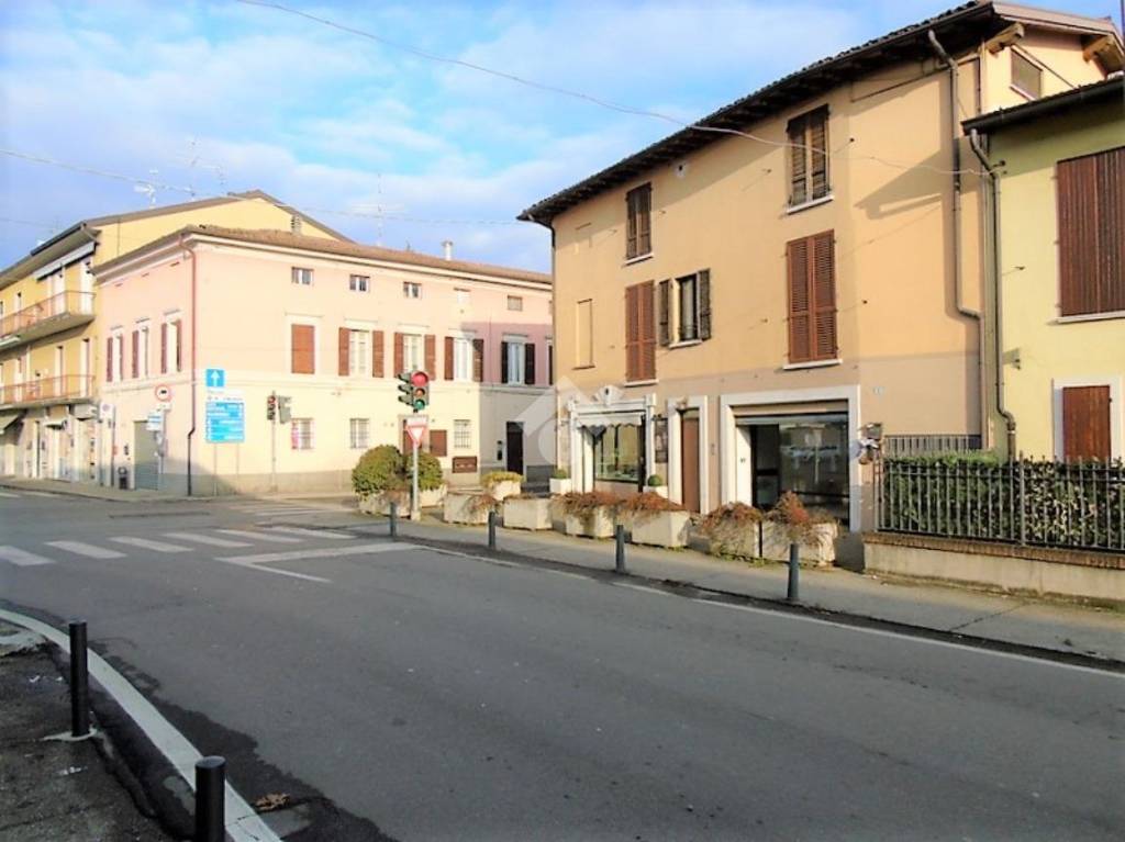 negozio in affitto a Poncarale in zona Borgo Poncarale