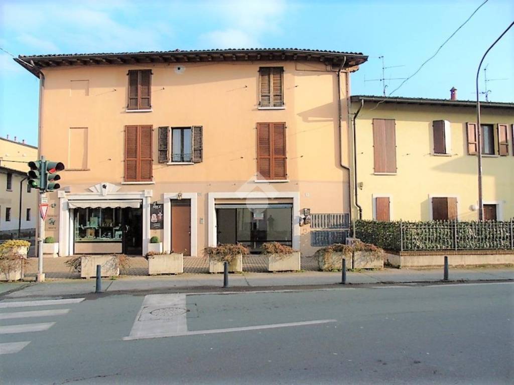 negozio in affitto a Poncarale in zona Borgo Poncarale