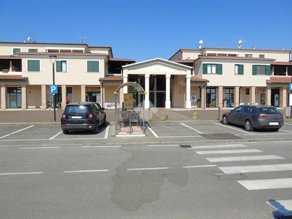 negozio in affitto a Poncarale