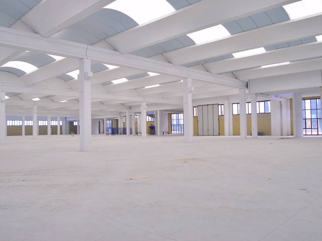 locale commerciale in affitto a Poncarale