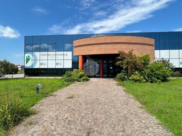 locale commerciale in affitto a Poncarale