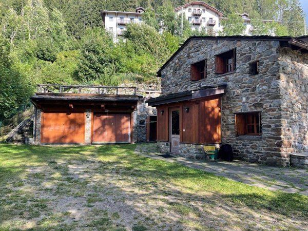 casa indipendente in affitto a Ponte di Legno
