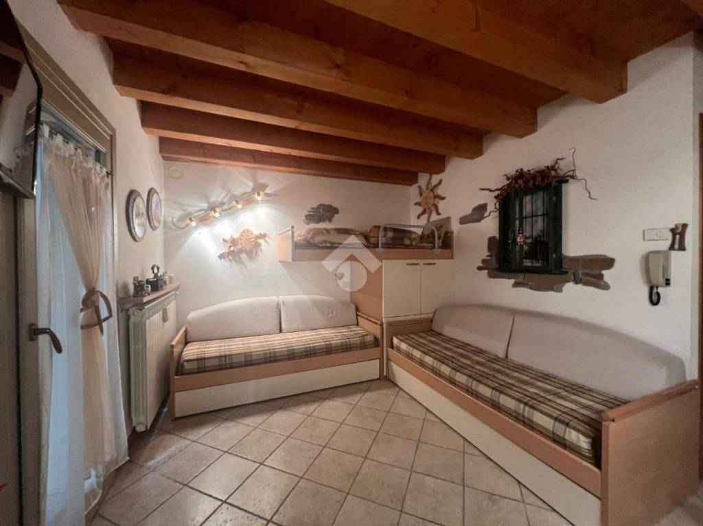 appartamento in affitto a Ponte di Legno in zona Zoanno