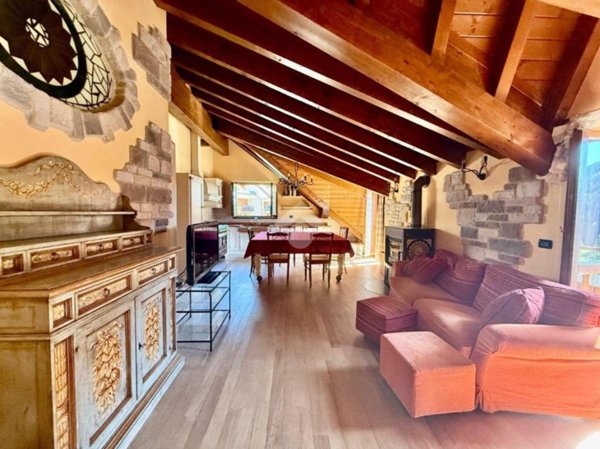 appartamento in affitto a Ponte di Legno in zona Zoanno