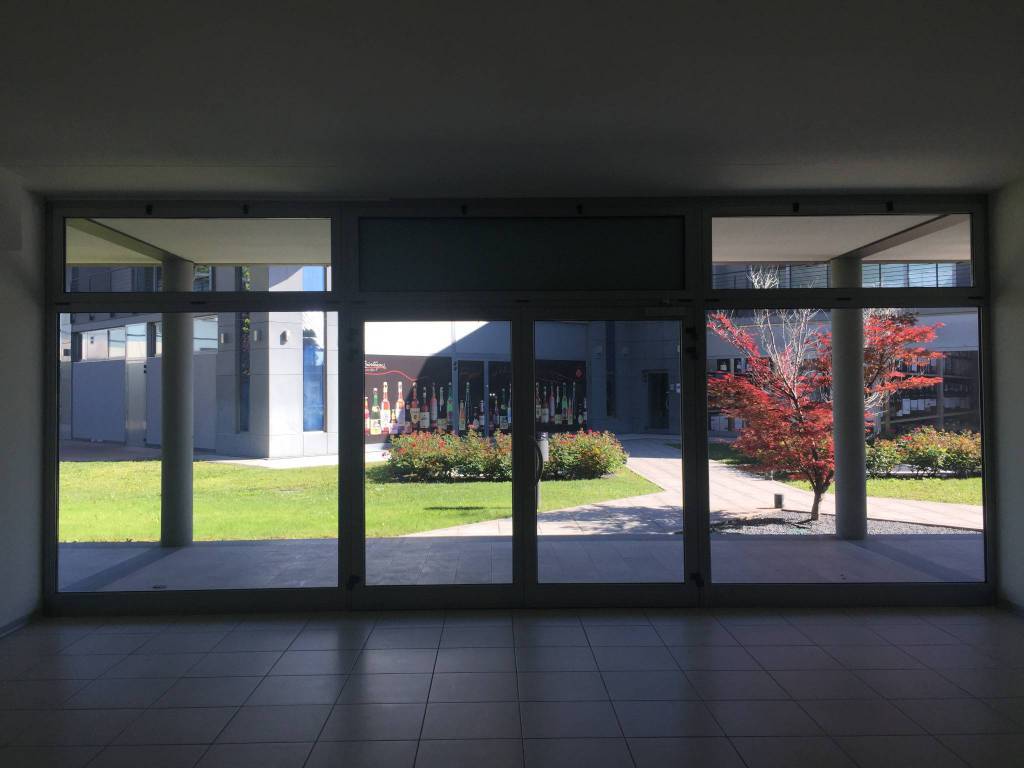 negozio in affitto a Puegnago del Garda
