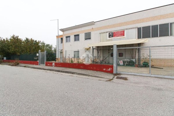 capannone in affitto a Quinzano d'Oglio