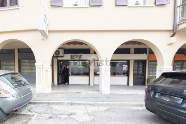 negozio in affitto a Rezzato
