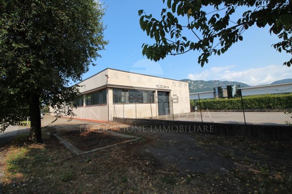 capannone in affitto a Rezzato in zona Treponti