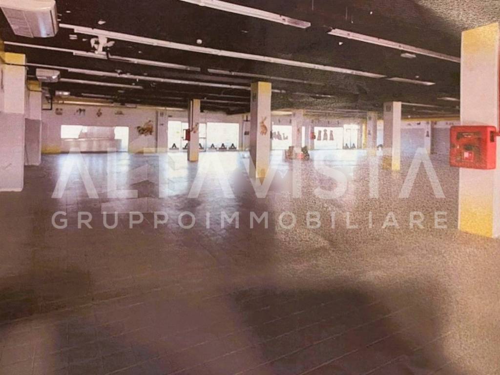 negozio in affitto a Rezzato