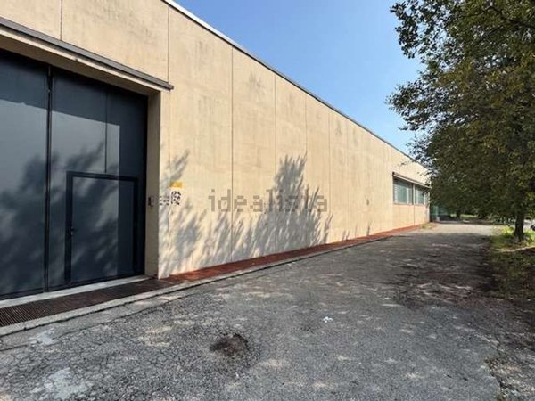 capannone in affitto a Rezzato