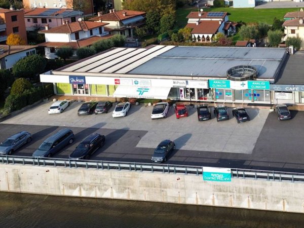 negozio in affitto a Rezzato