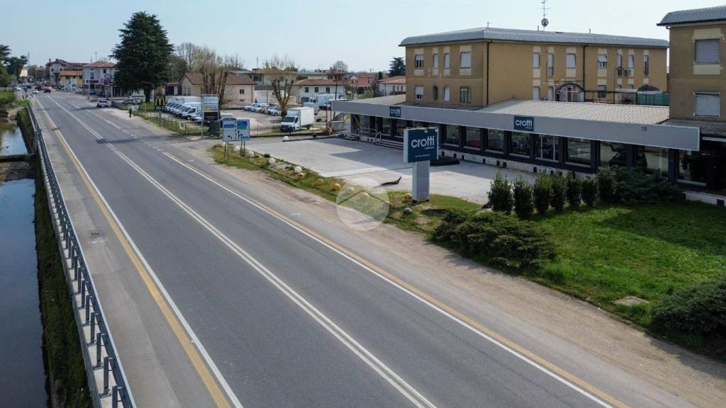 negozio in affitto a Rezzato