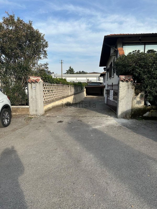 locale di sgombero in affitto a Rezzato