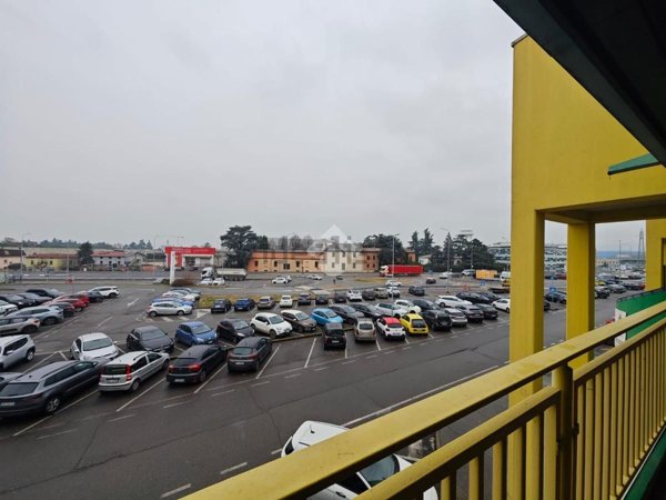 locale commerciale in affitto a Roncadelle
