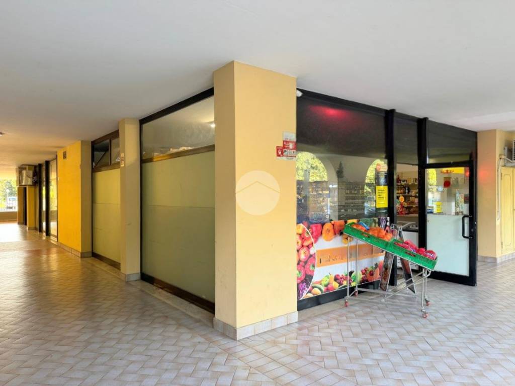 negozio in affitto a Roncadelle