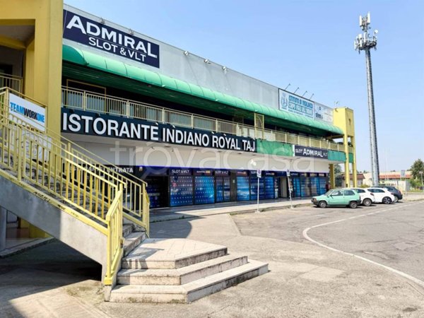 negozio in affitto a Roncadelle