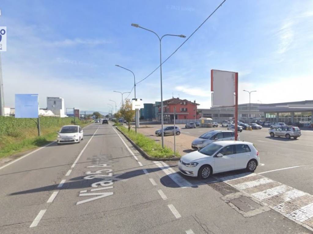 negozio in affitto a Rovato