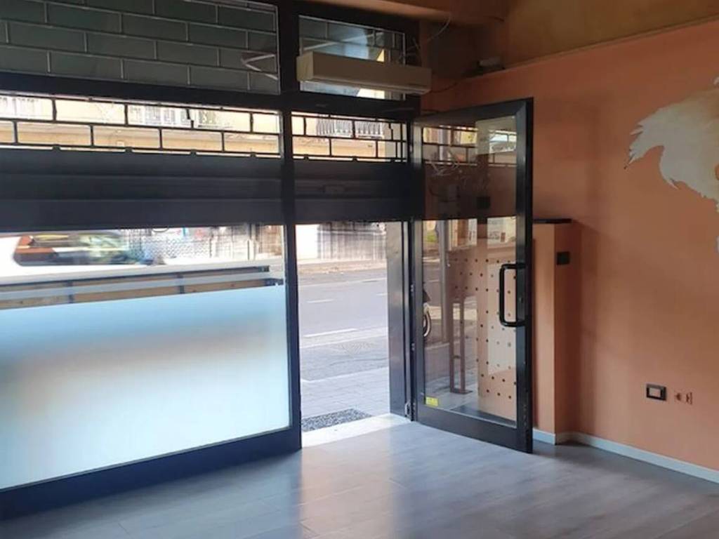 negozio in affitto a Rovato