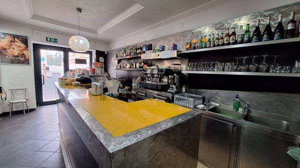 negozio in affitto a Rovato