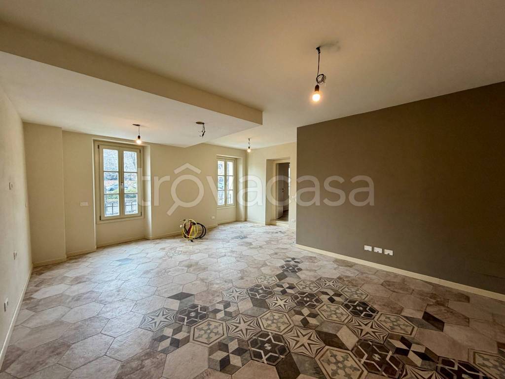 appartamento in affitto a Rovato