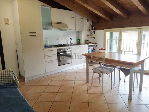 appartamento in affitto a Rovato