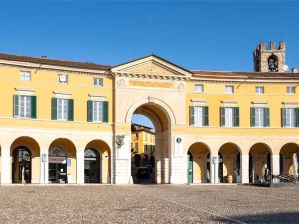 negozio in affitto a Rovato