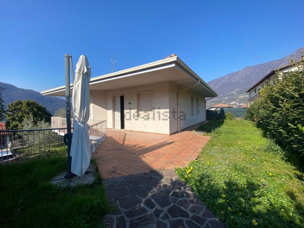 casa indipendente in affitto a Sale Marasino