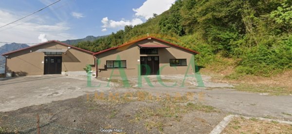 negozio in affitto a Sale Marasino