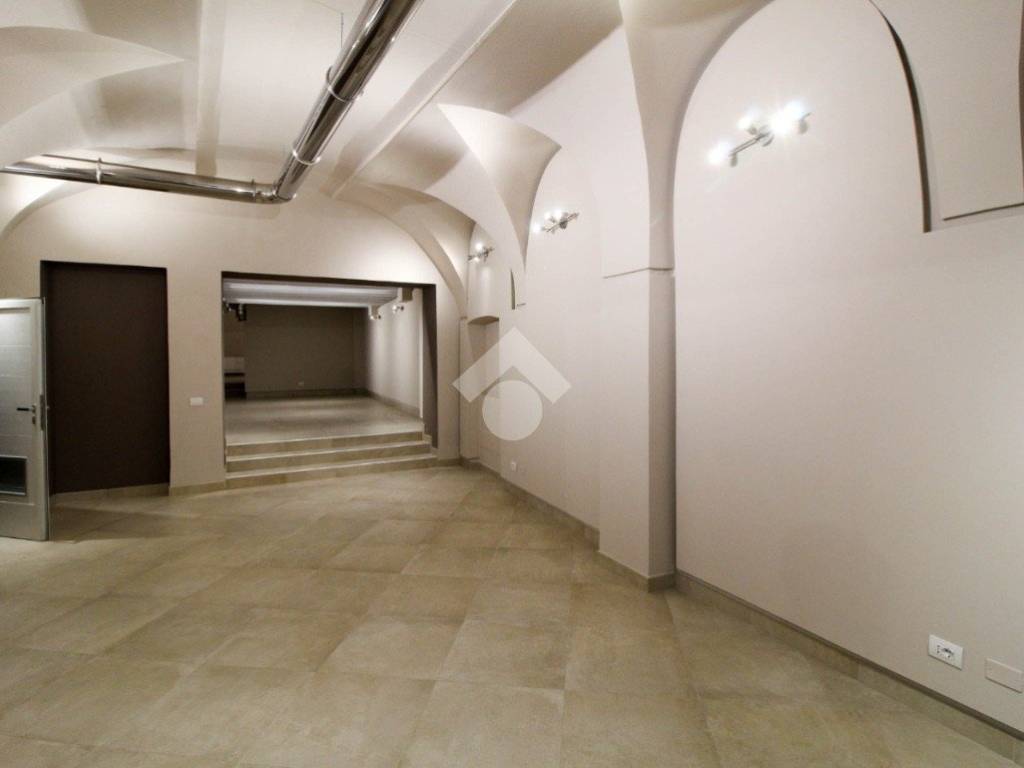 negozio in affitto a Salò