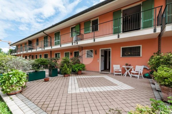 casa indipendente in affitto a Salò in zona Villa