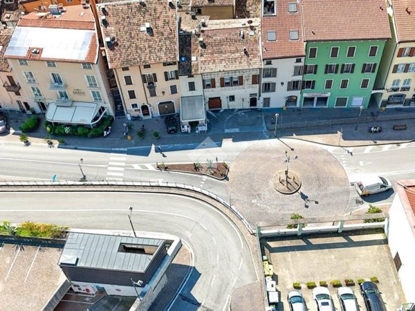 negozio in affitto a Salò