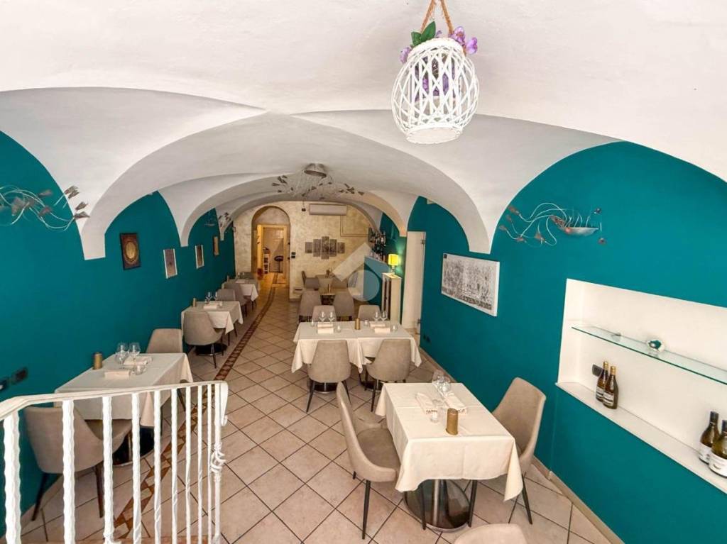 negozio in affitto a Salò in zona Cunettone