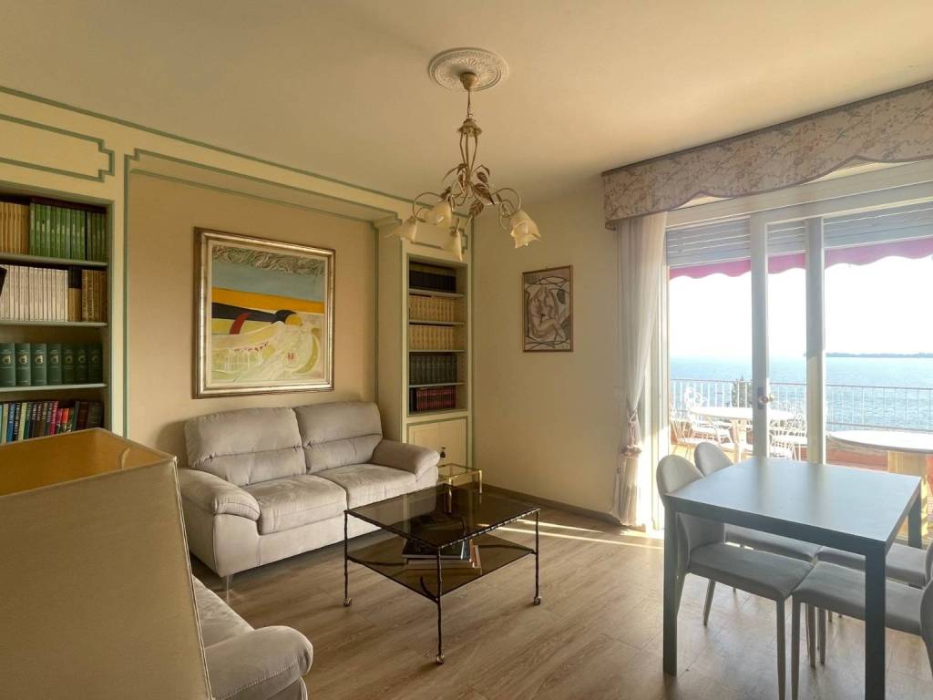 appartamento in affitto a Salò in zona Barbarano