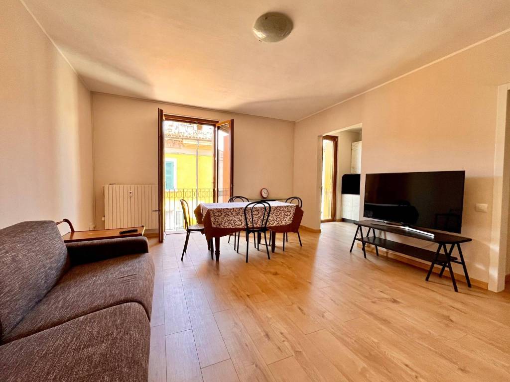 appartamento in affitto a Salò