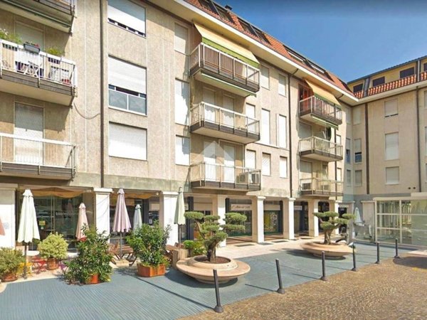 negozio in affitto a Salò
