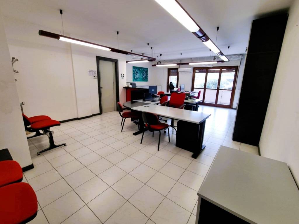 ufficio in affitto a Salò