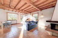 casa indipendente in affitto a Salò in zona Barbarano