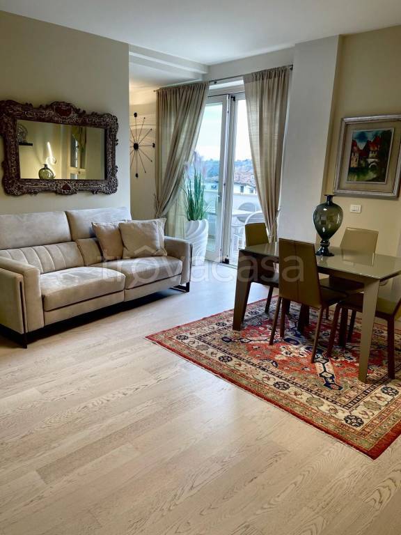 appartamento in affitto a Salò