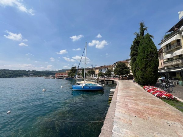 locale commerciale in affitto a Salò