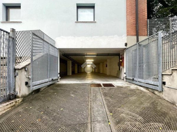 locale di sgombero in affitto a Salò in zona Cunettone