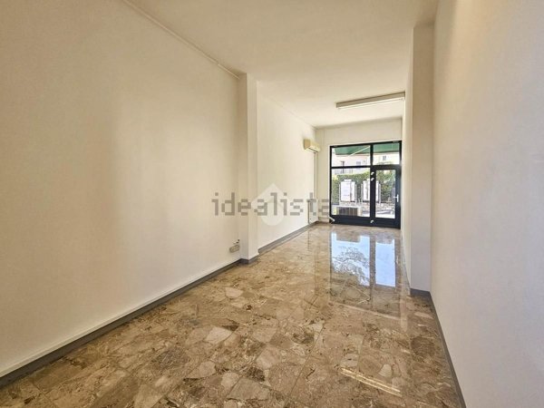 negozio in affitto a Salò