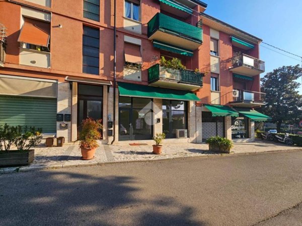 ufficio in affitto a Salò in zona Cunettone