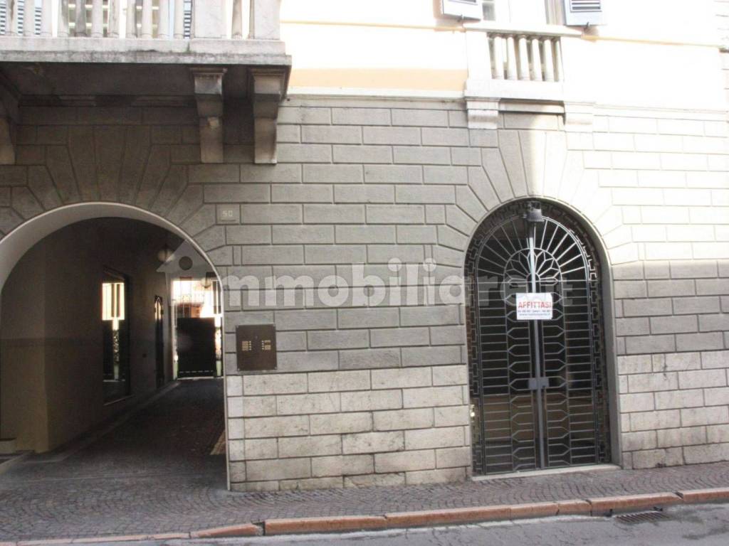 negozio in affitto a Salò