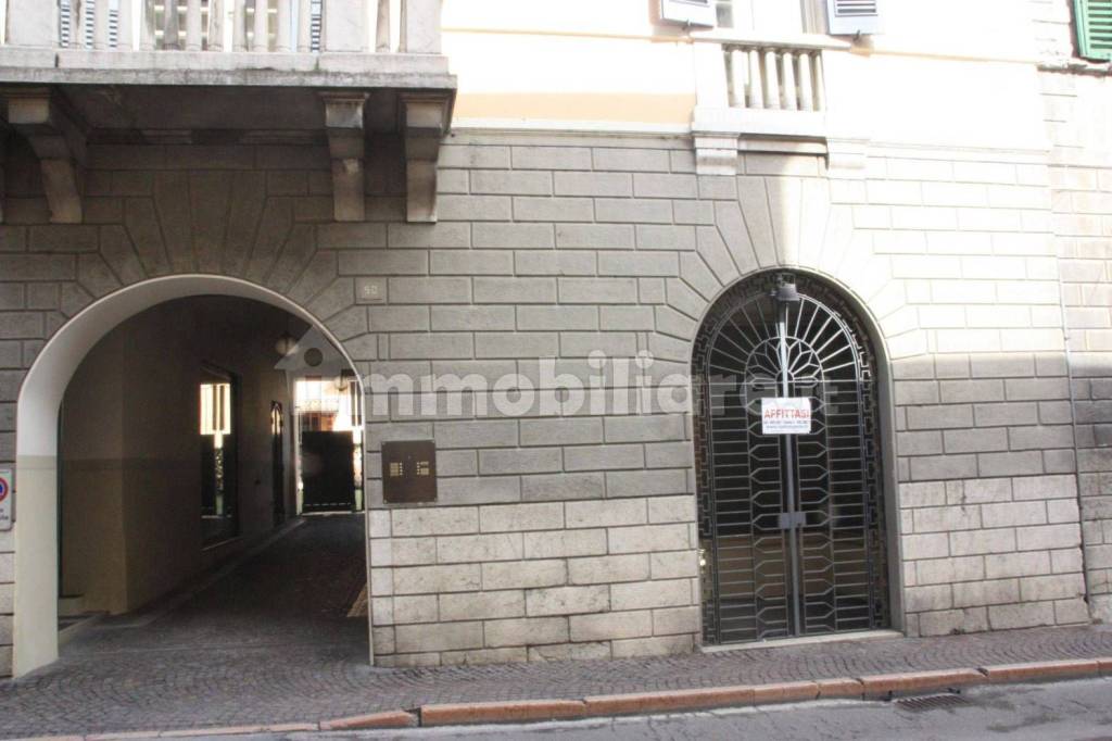 negozio in affitto a Salò