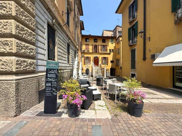 negozio in affitto a Salò in zona Cunettone
