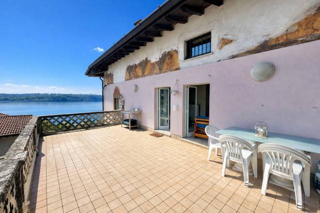 appartamento in affitto a Salò in zona Villa