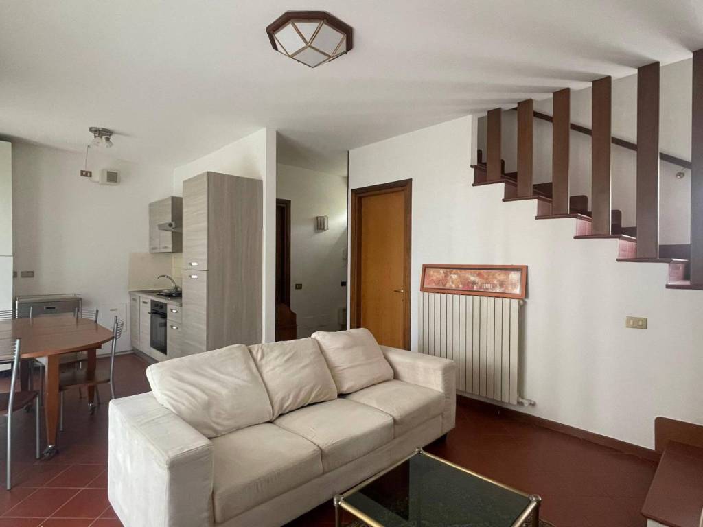 casa indipendente in affitto a Salò