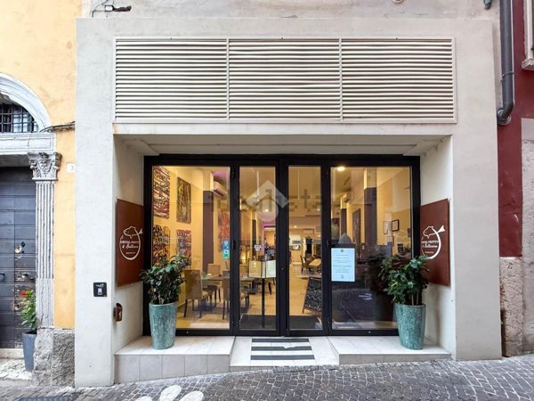 negozio in affitto a Salò