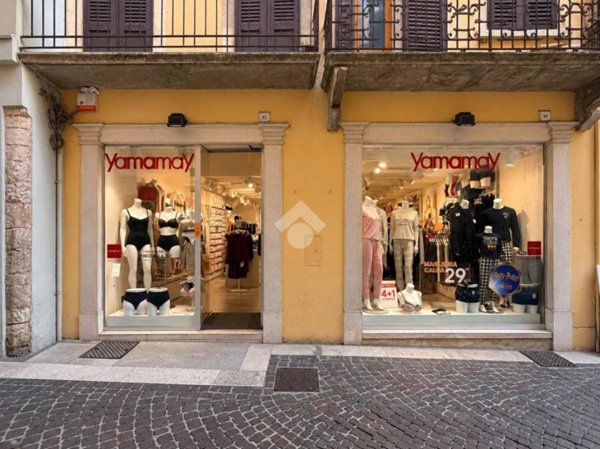 negozio in affitto a Salò