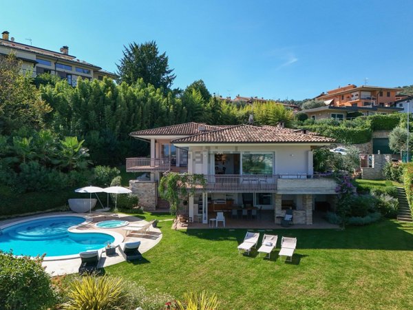 casa indipendente in affitto a Salò in zona Villa